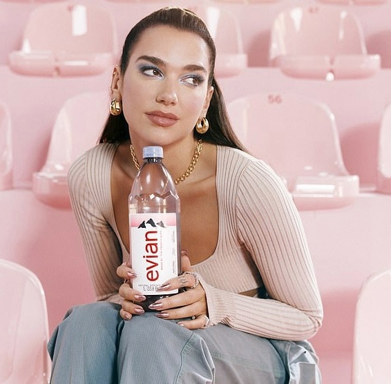 Вода Evian: эталон чистоты и свежести из французских Альп